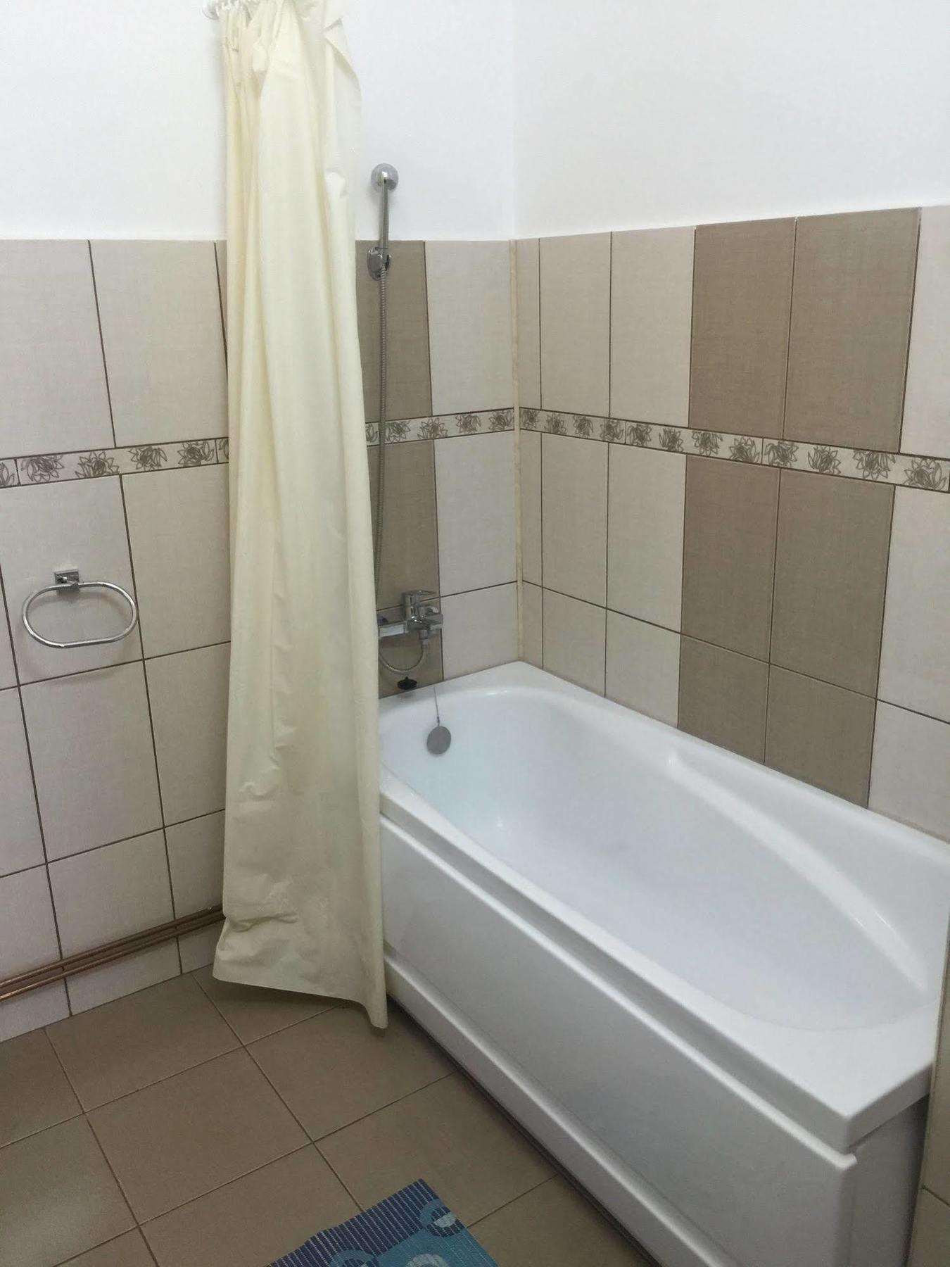 Hotel Continental City Center Yaş Dış mekan fotoğraf