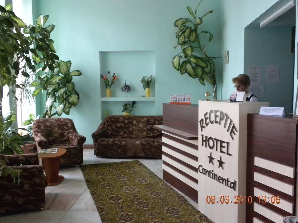 Hotel Continental City Center Yaş Dış mekan fotoğraf